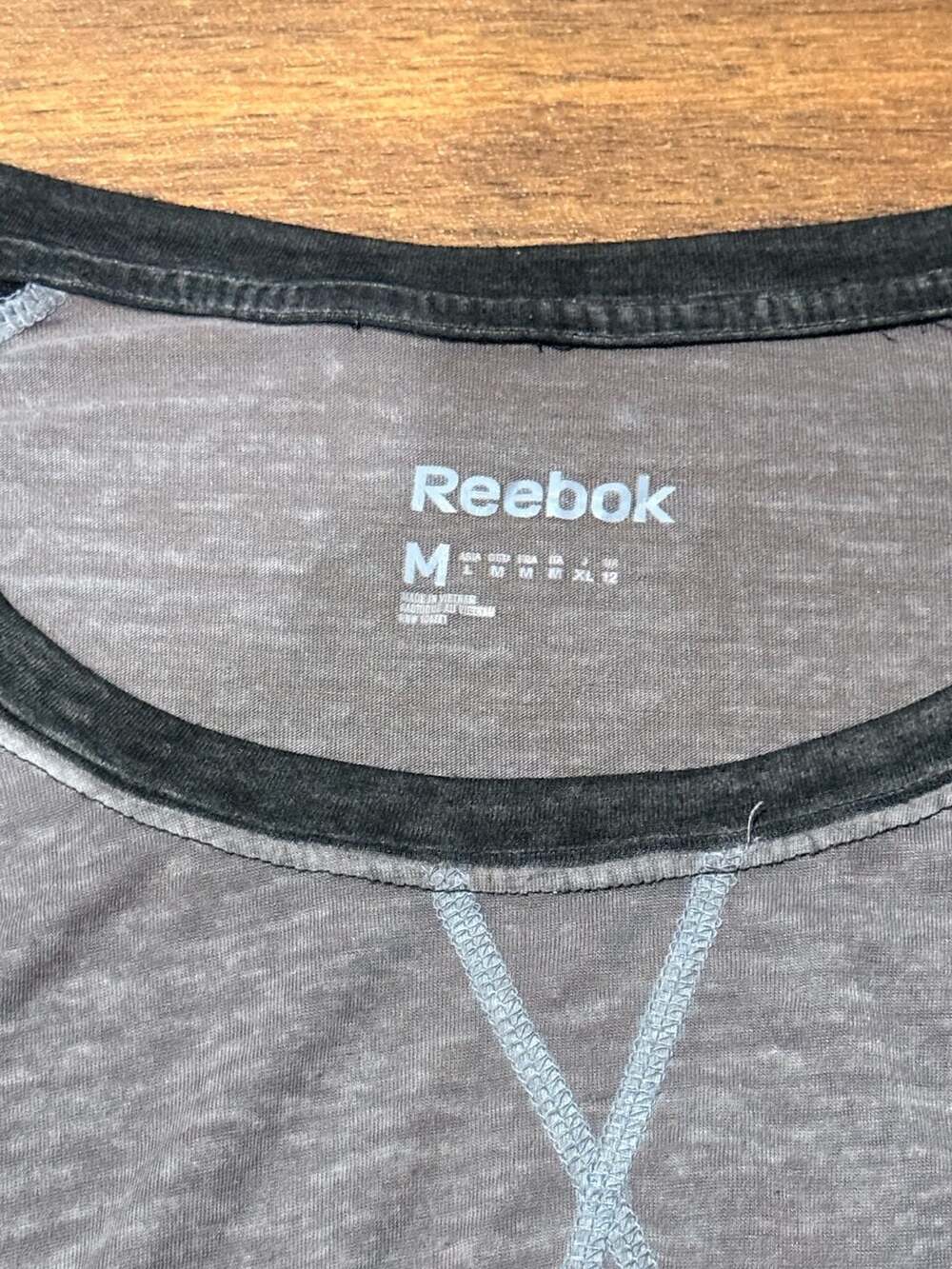 Reebok Women's Gray and Black 3/4 Sleeve Raglan Baseball Tee Size M - Picture 2 of 5